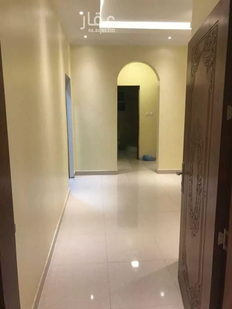 3 bedroom apartment in Al Aziziyah 2