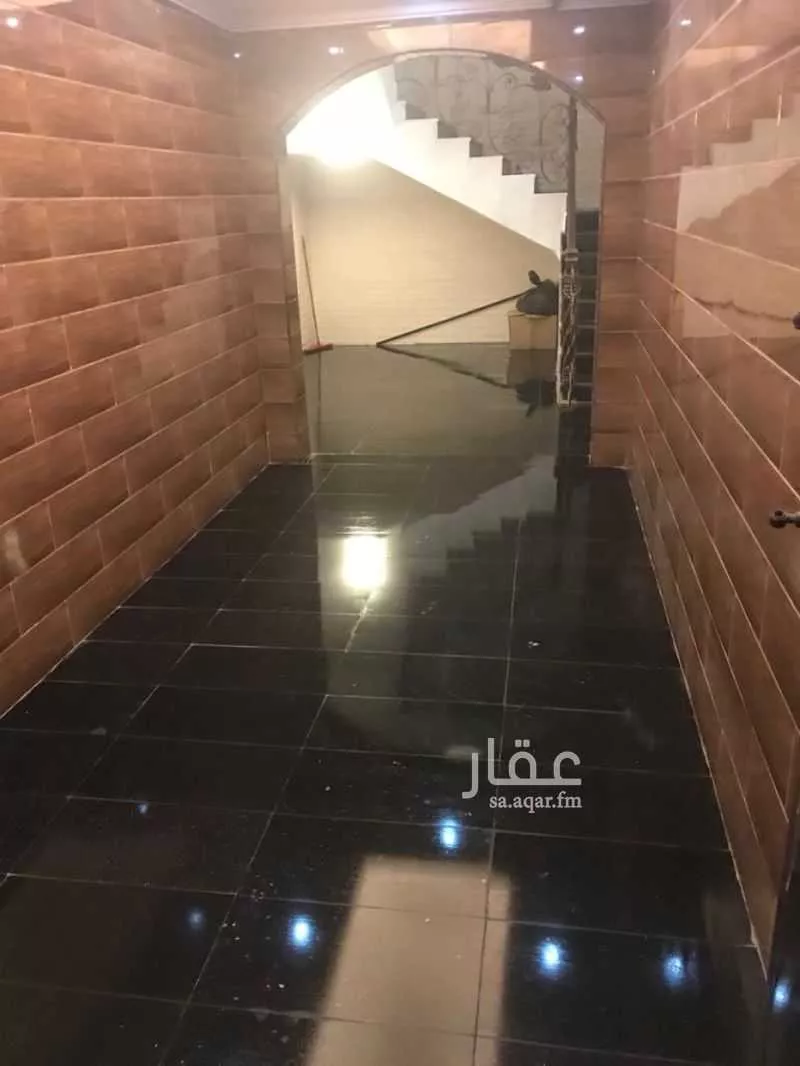 3 bedroom apartment in Al Aziziyah 5