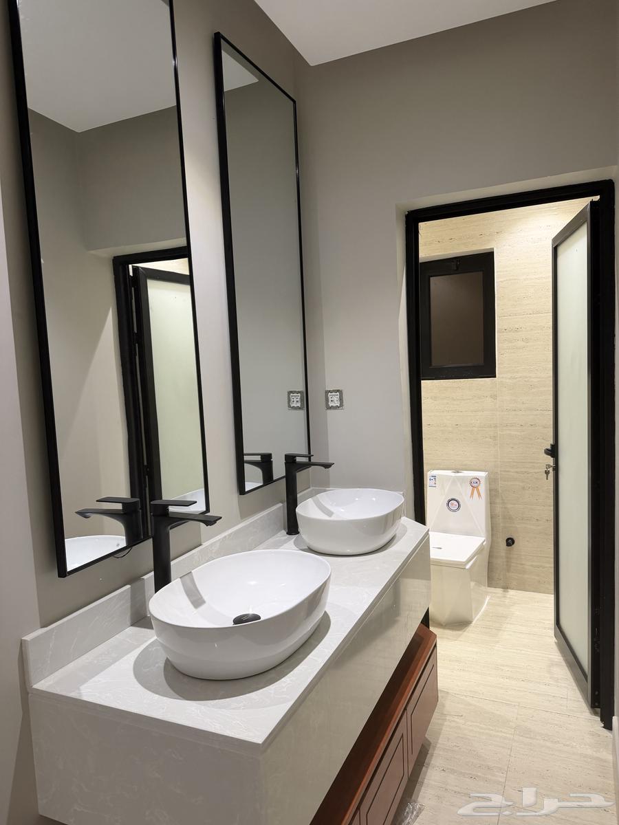 6 bedroom villa in Al Fursan 10