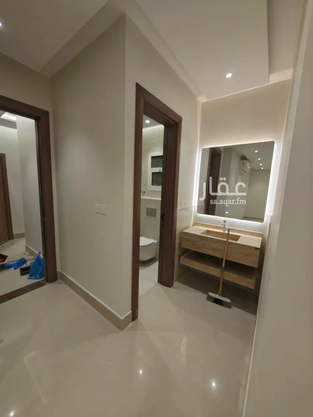 شقة 5 غرف في النخيل 11