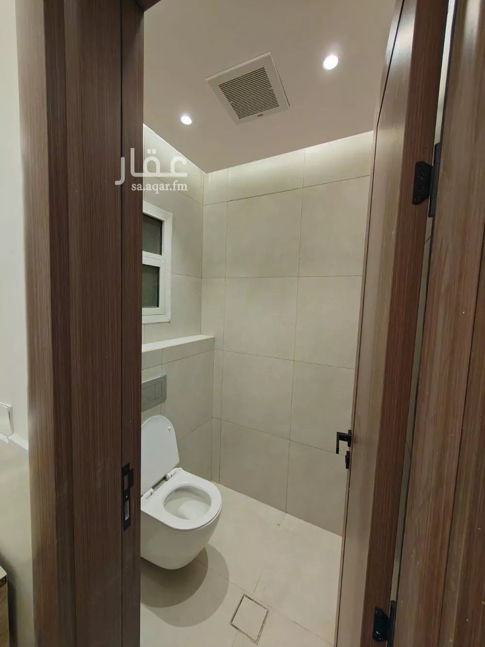 شقة 5 غرف في النخيل 21