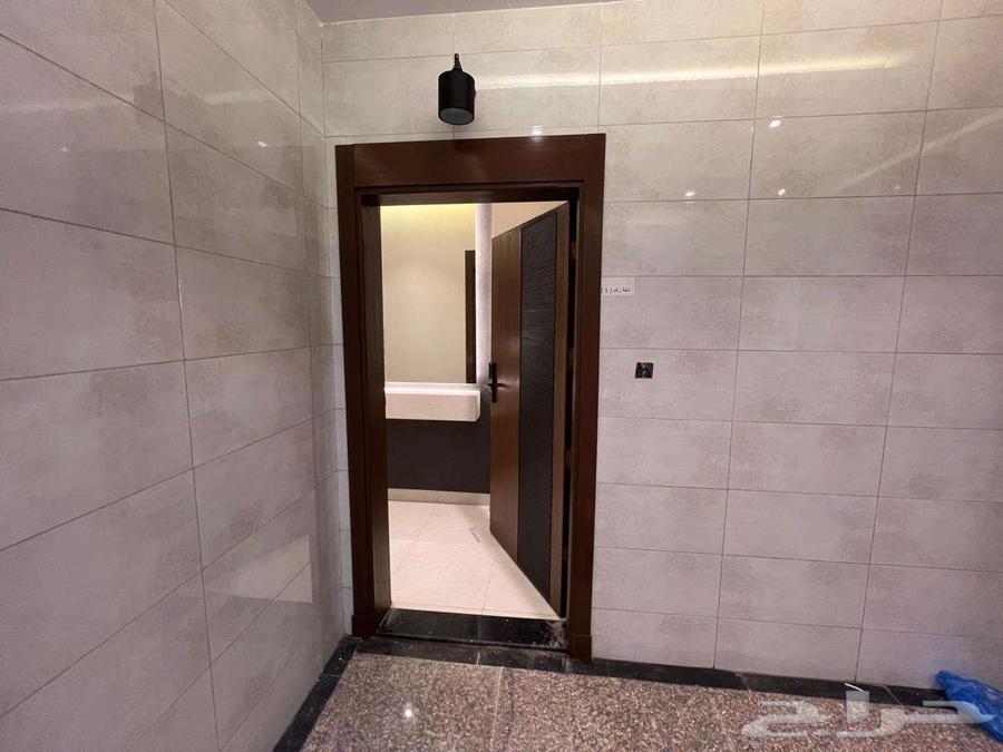 شقة 5 غرف في ولي العهد 2