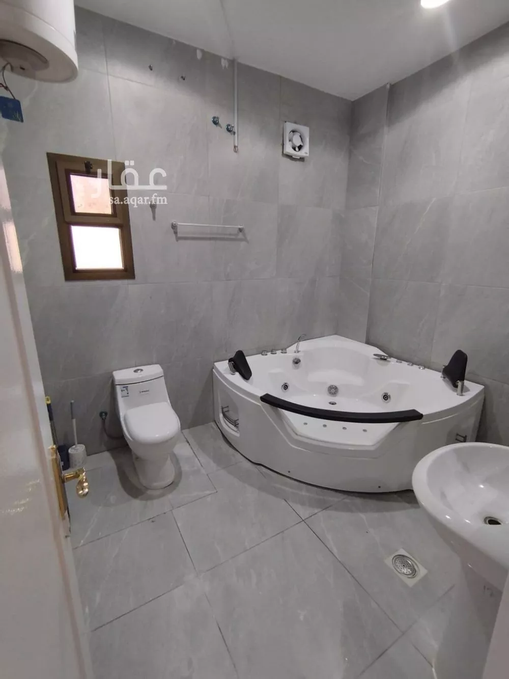 2 bedroom apartment in Al Yarmouk 9