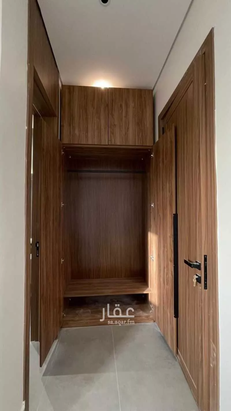 شقة 4 غرف في الجنادرية 9