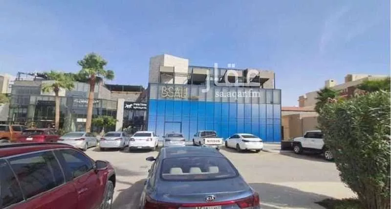 محل 6400 م² في قرطبة 4