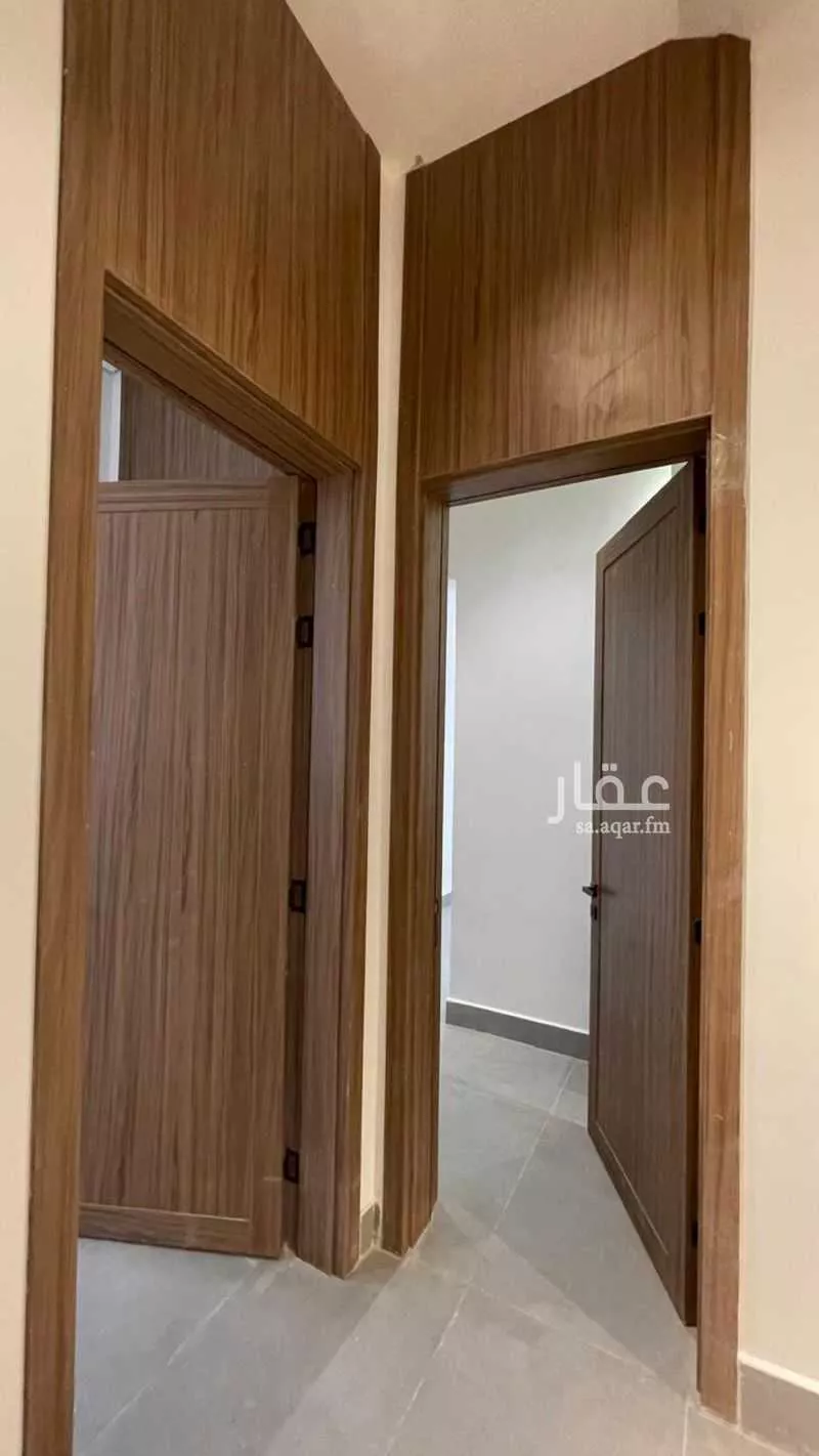 7 bedroom floor in Al Janadriyah 2