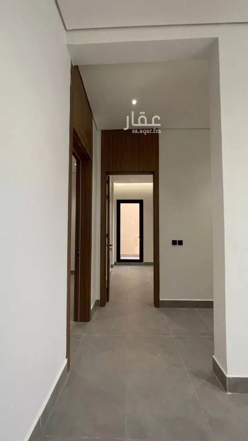 7 bedroom floor in Al Janadriyah 4