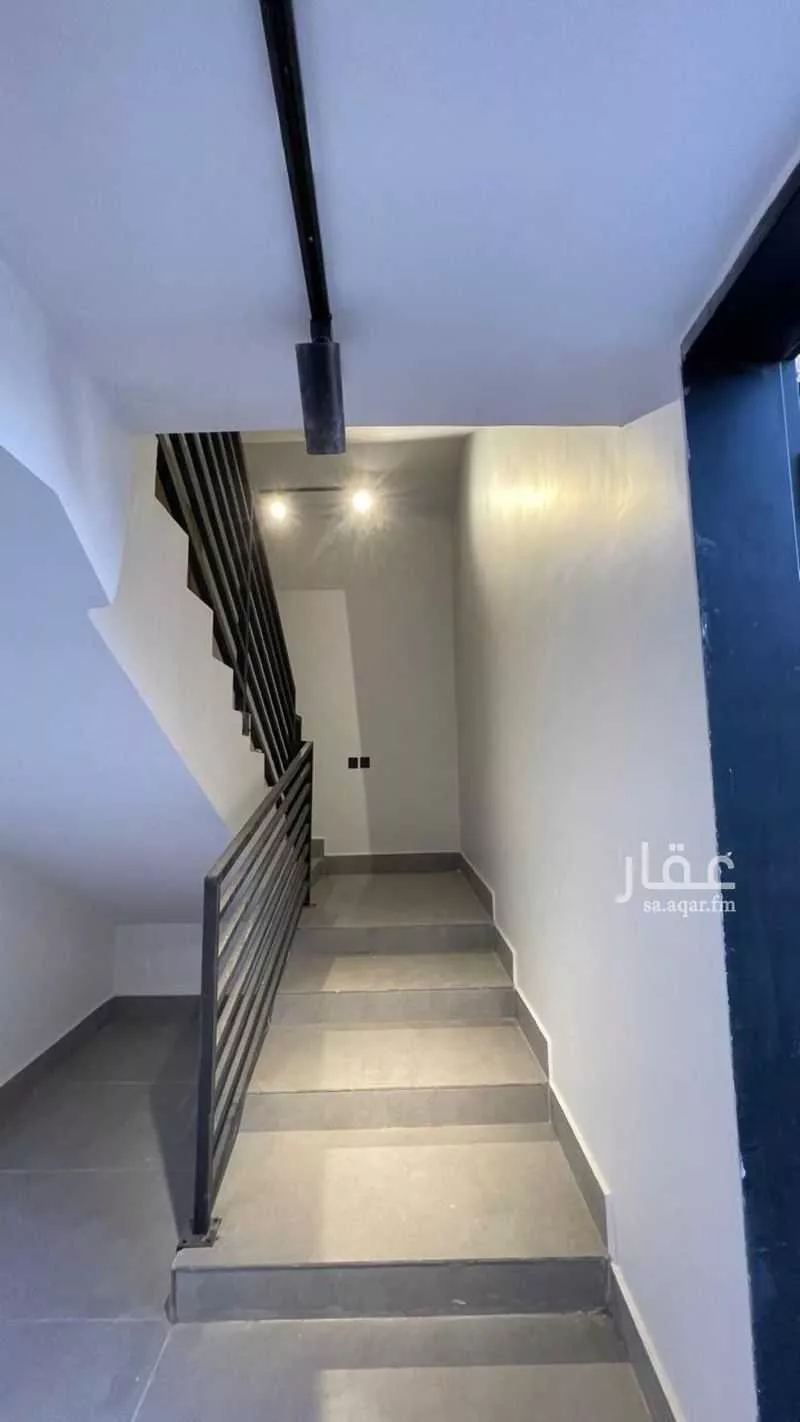 7 bedroom floor in Al Janadriyah 5