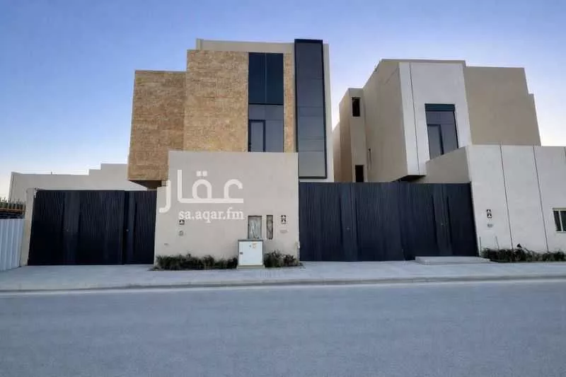 8 bedroom floor in Al Janadriyah 2