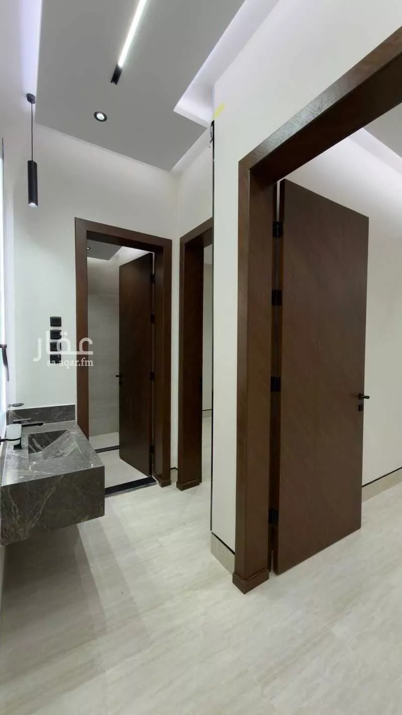 شقة 5 غرف في الدفاع 10