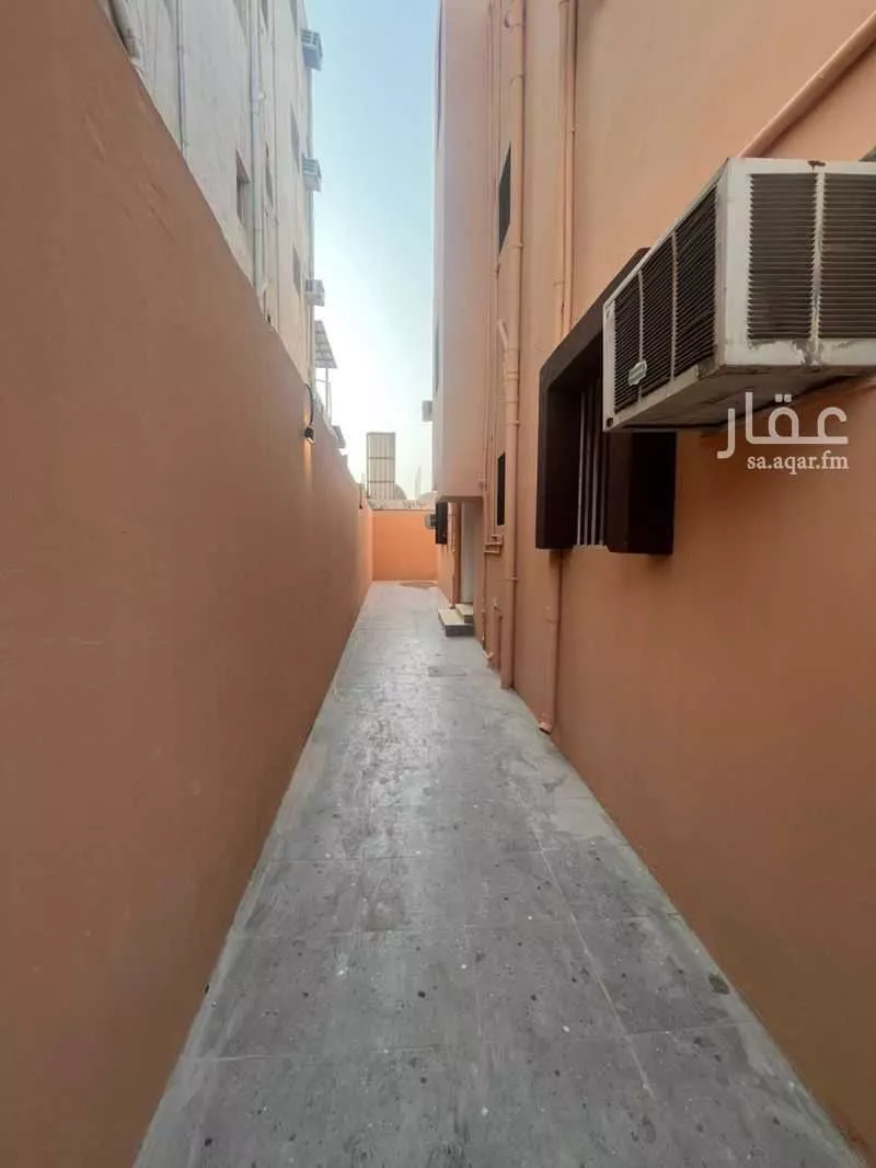 380 sqm building in Al Dabab 6