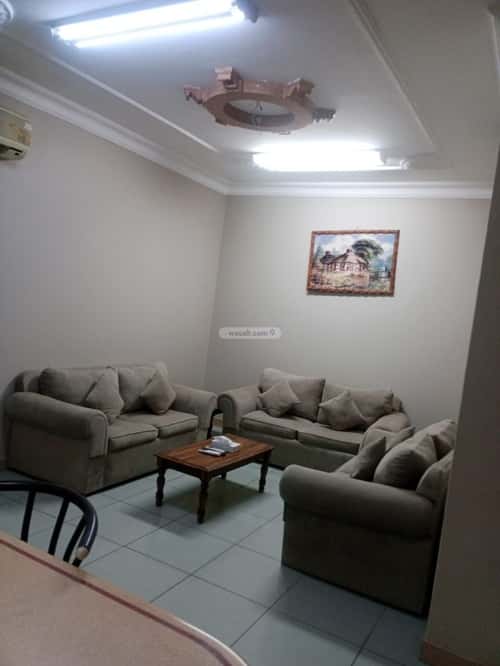 شقة  في الريان 6