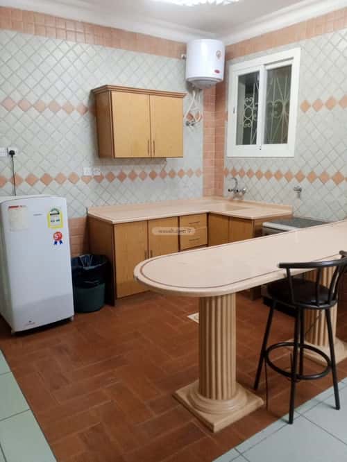 شقة  في الريان 9