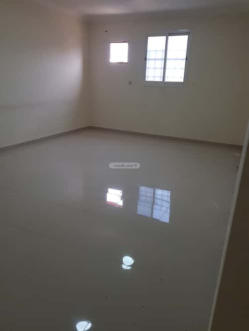 شقة  في المونسية 7