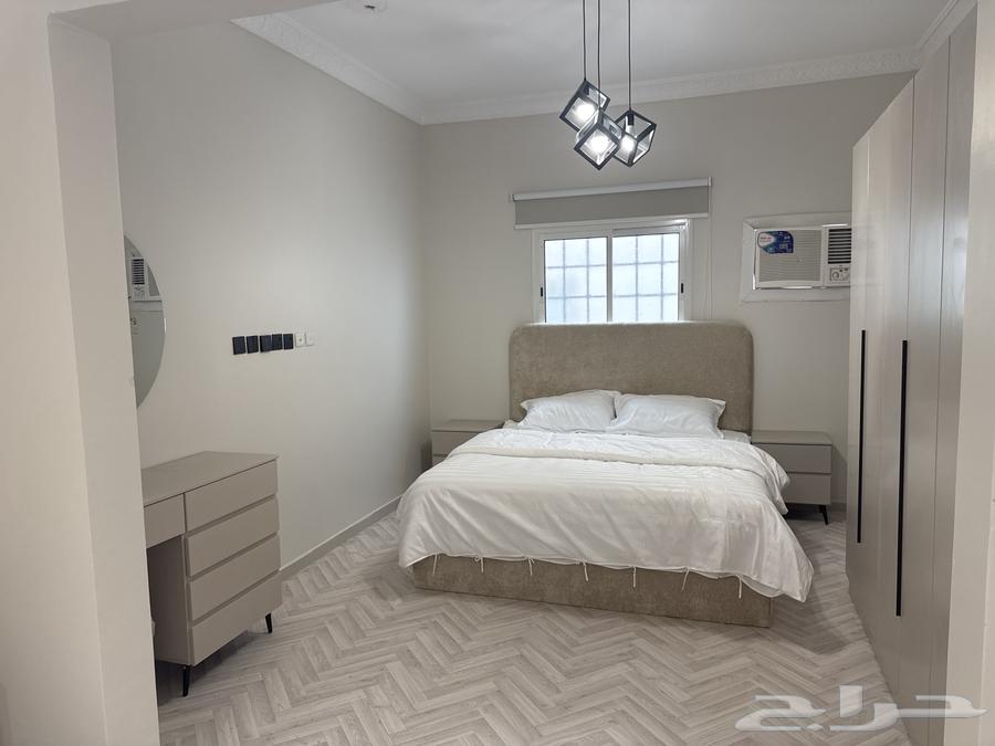 شقة  في الرمال 5