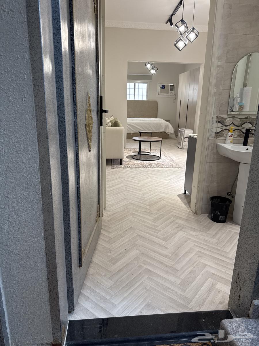 شقة  في الرمال 6