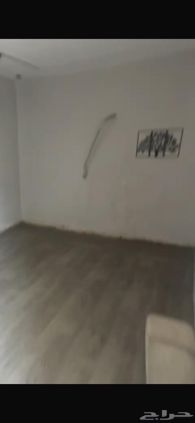 شقة 3 غرف في العزيزية 8