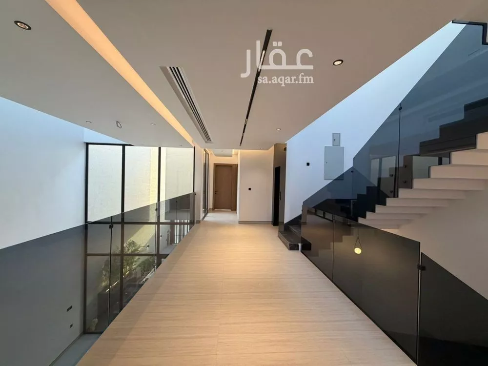 فيلا 5 غرف في العارض 14