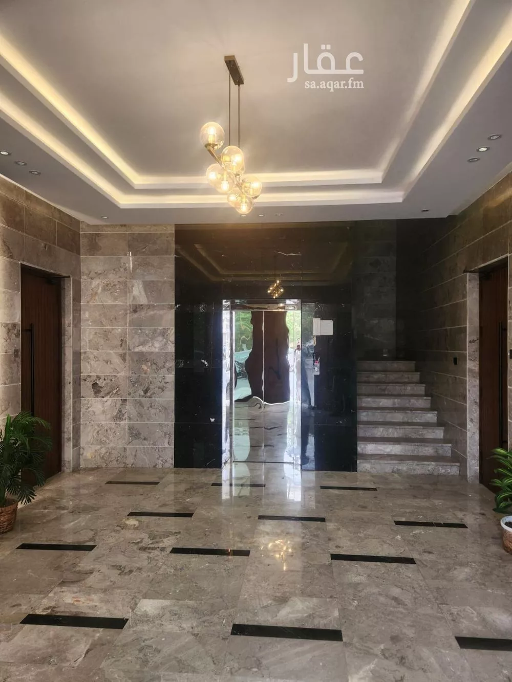 شقة 6 غرف في الفيصلية 18