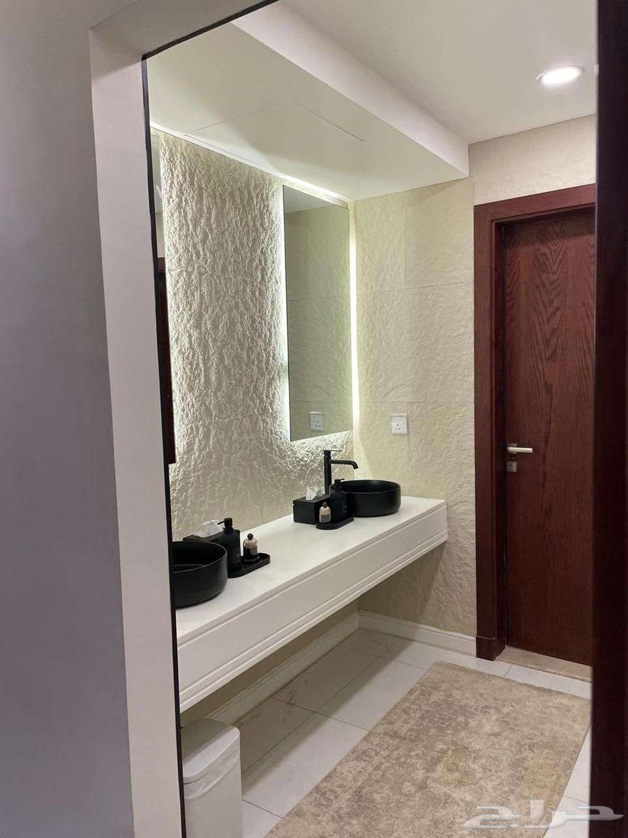 فيلا 5 غرف في الجنادرية 6