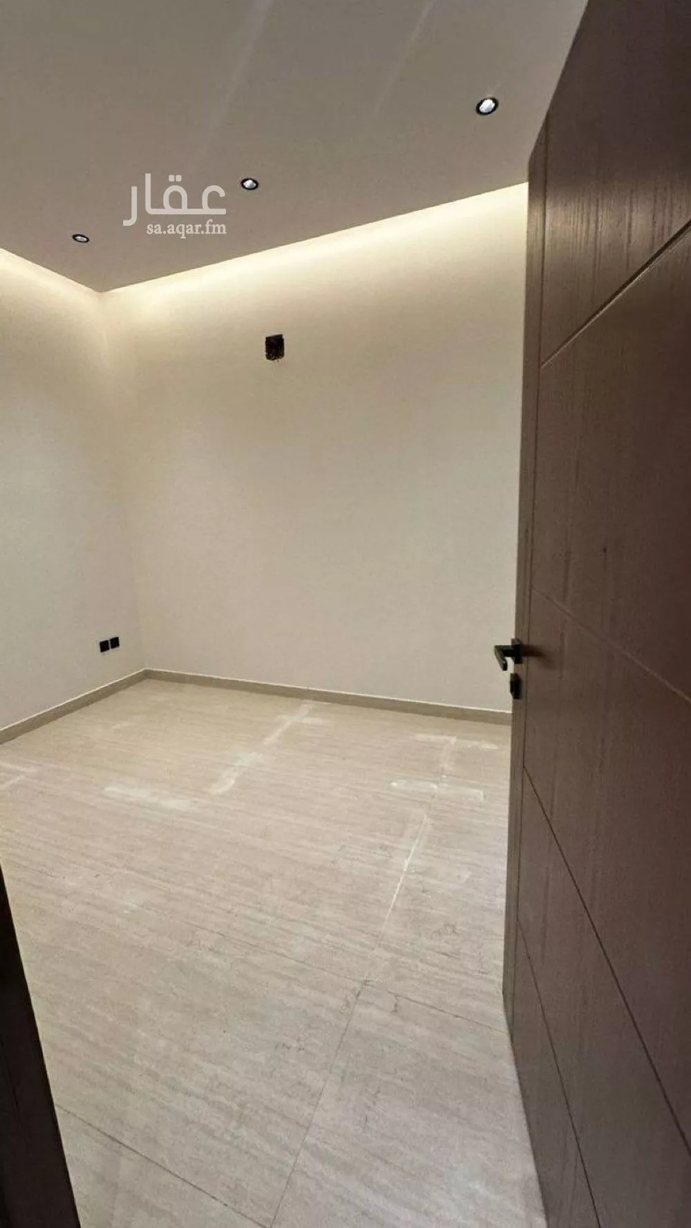 فيلا 5 غرف في ظهرة لبن 10