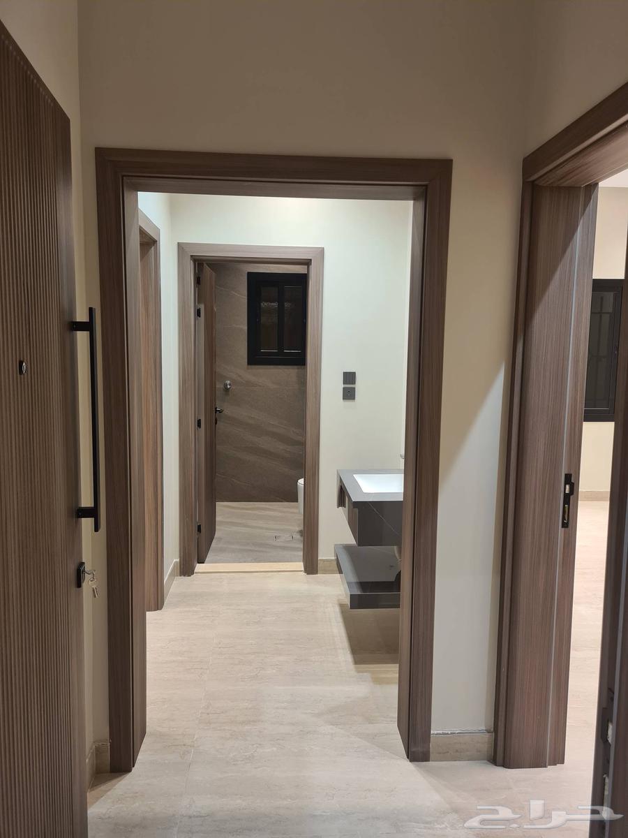 شقة 4 غرف في الزمرد 2