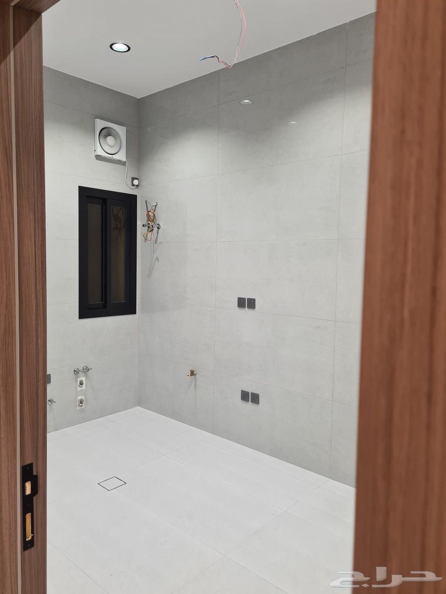 شقة 4 غرف في الزمرد 5