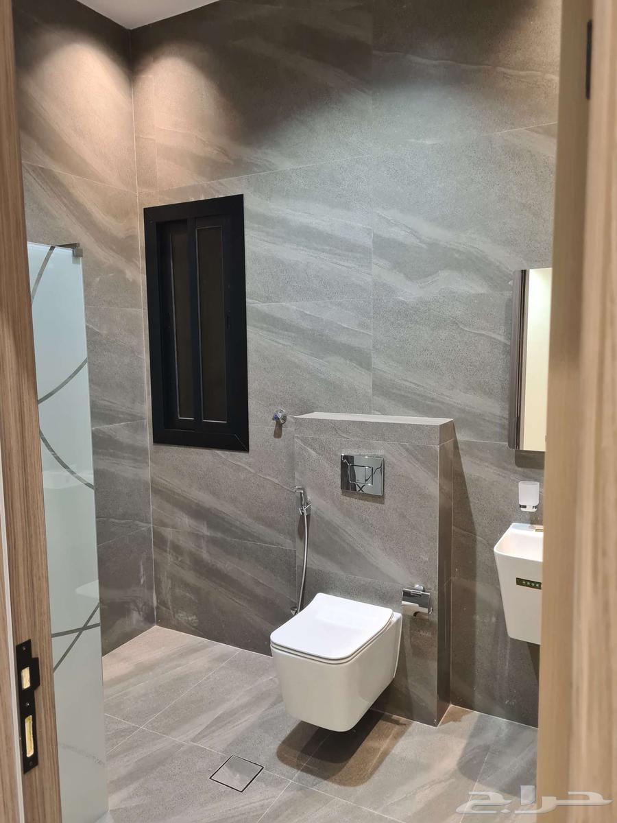 شقة 4 غرف في الزمرد 7