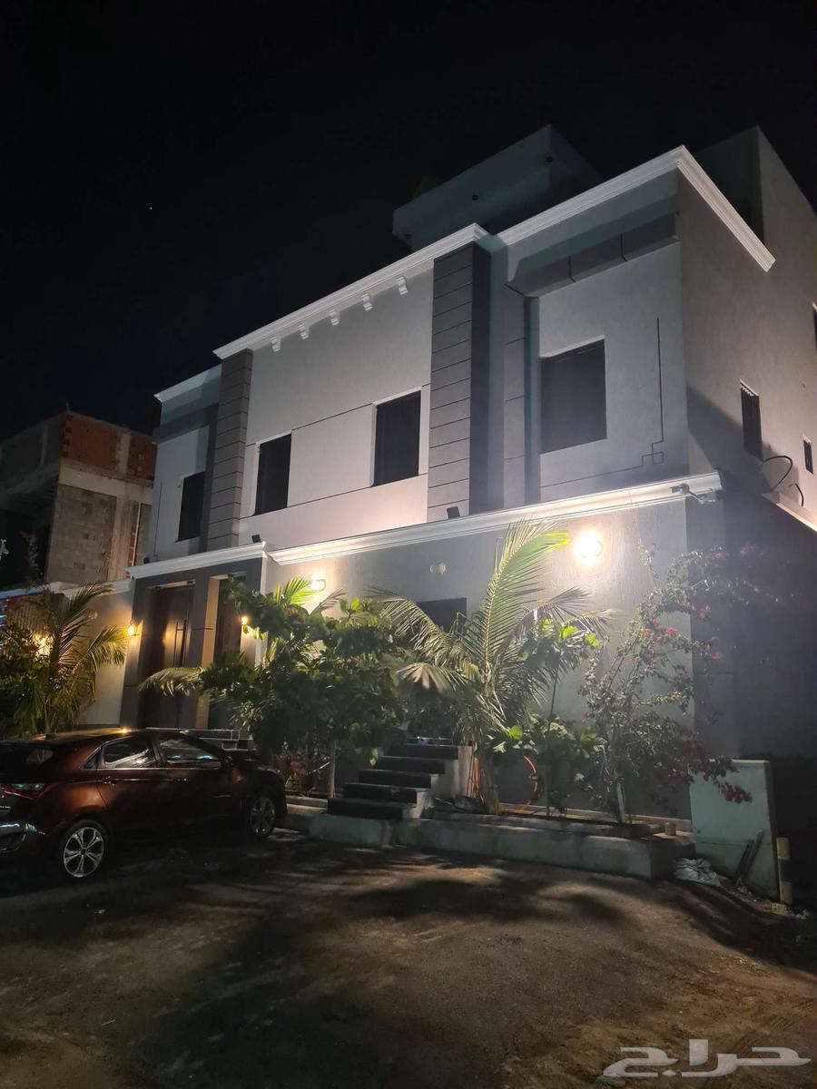 شقة 4 غرف في الزمرد 9