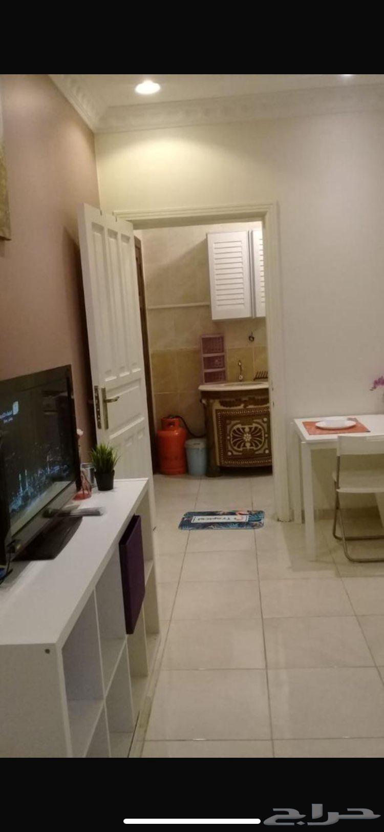 شقة 5 غرف في الواحة 11