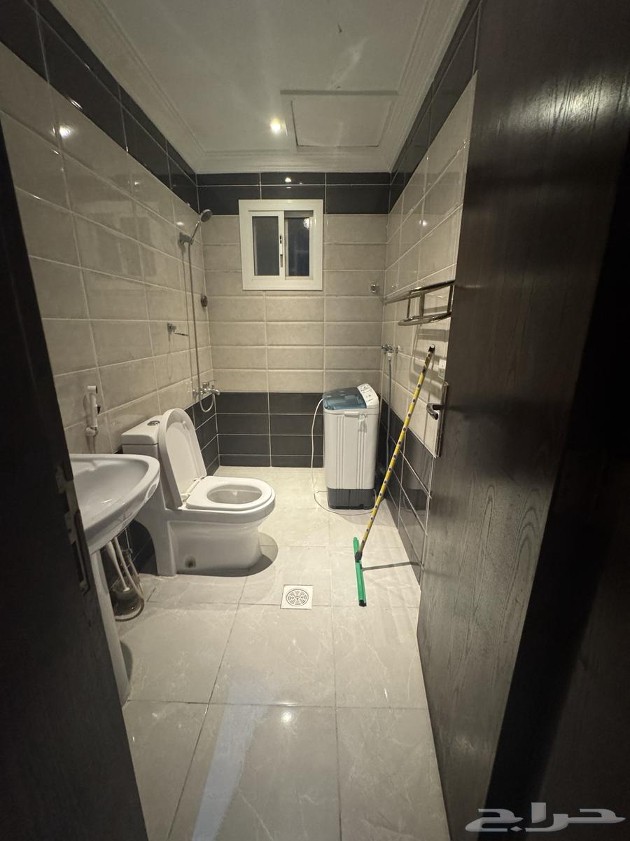 2 bedroom apartment in Al Hamdaniyah 5