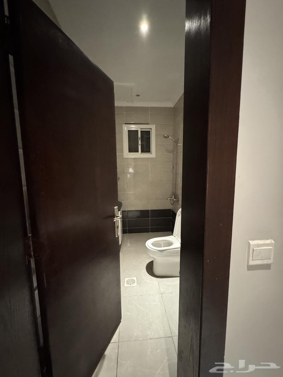 2 bedroom apartment in Al Hamdaniyah 9