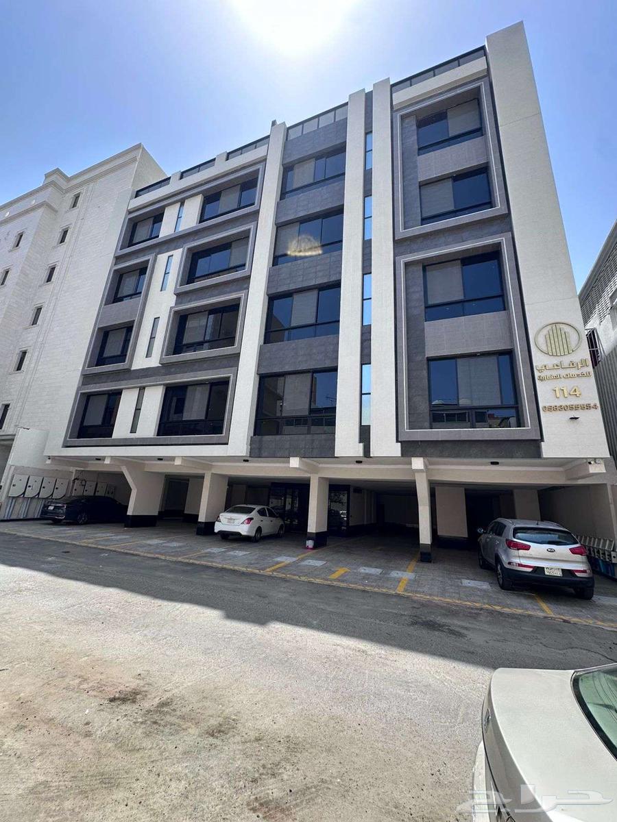 4 bedroom apartment in Al Rawdah 15