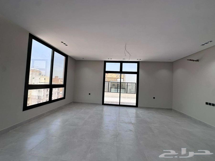 4 bedroom apartment in Al Rawdah 5