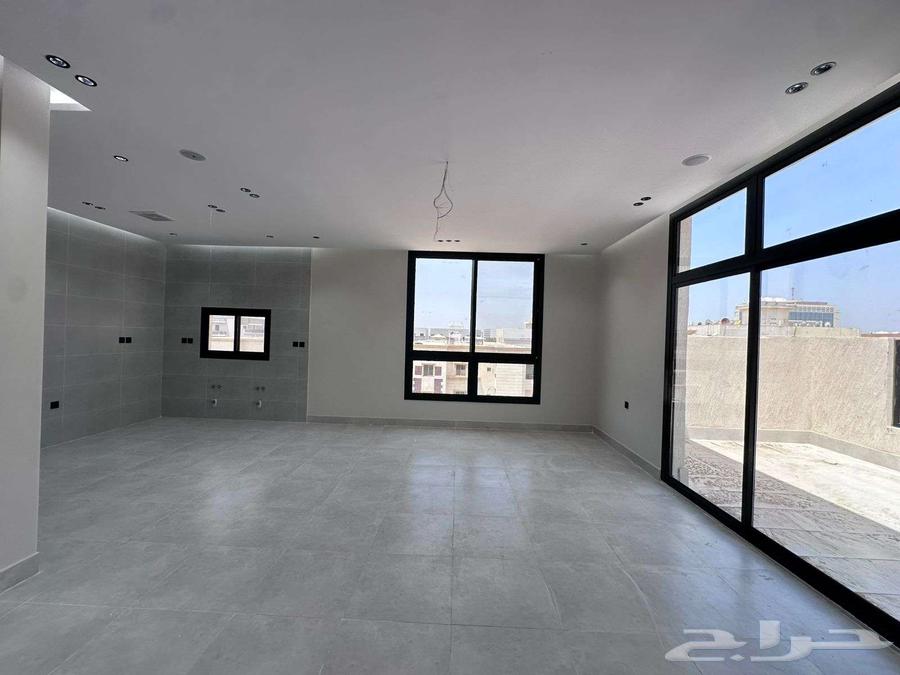4 bedroom apartment in Al Rawdah 9
