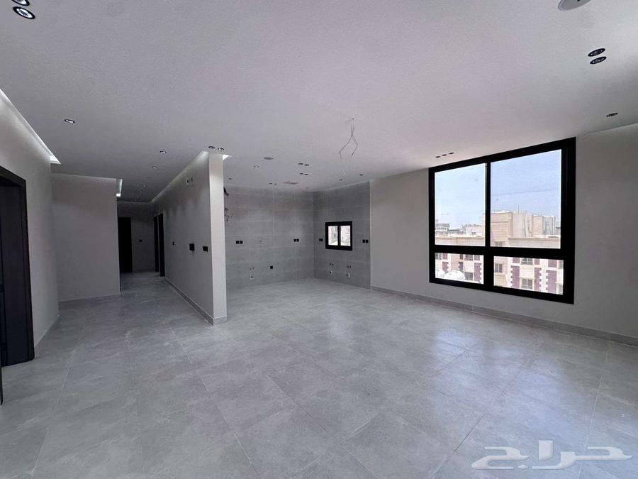 4 bedroom apartment in Al Rawdah 10