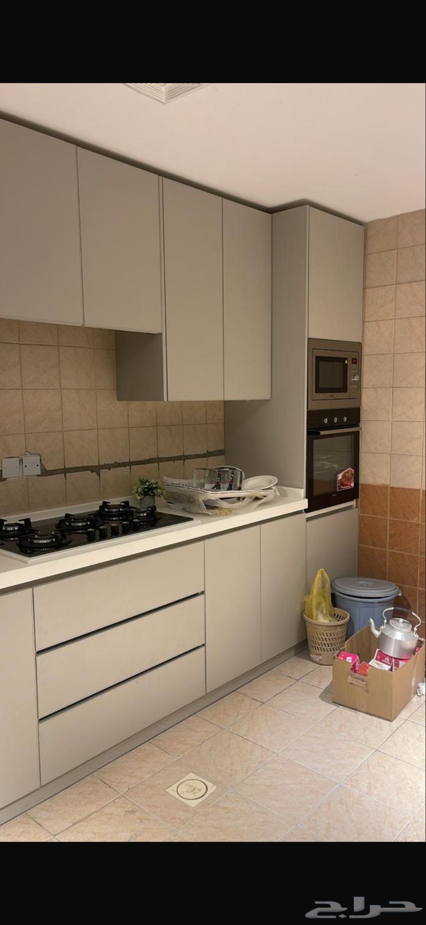 شقة 5 غرف في ضاحية الملك فهد 15