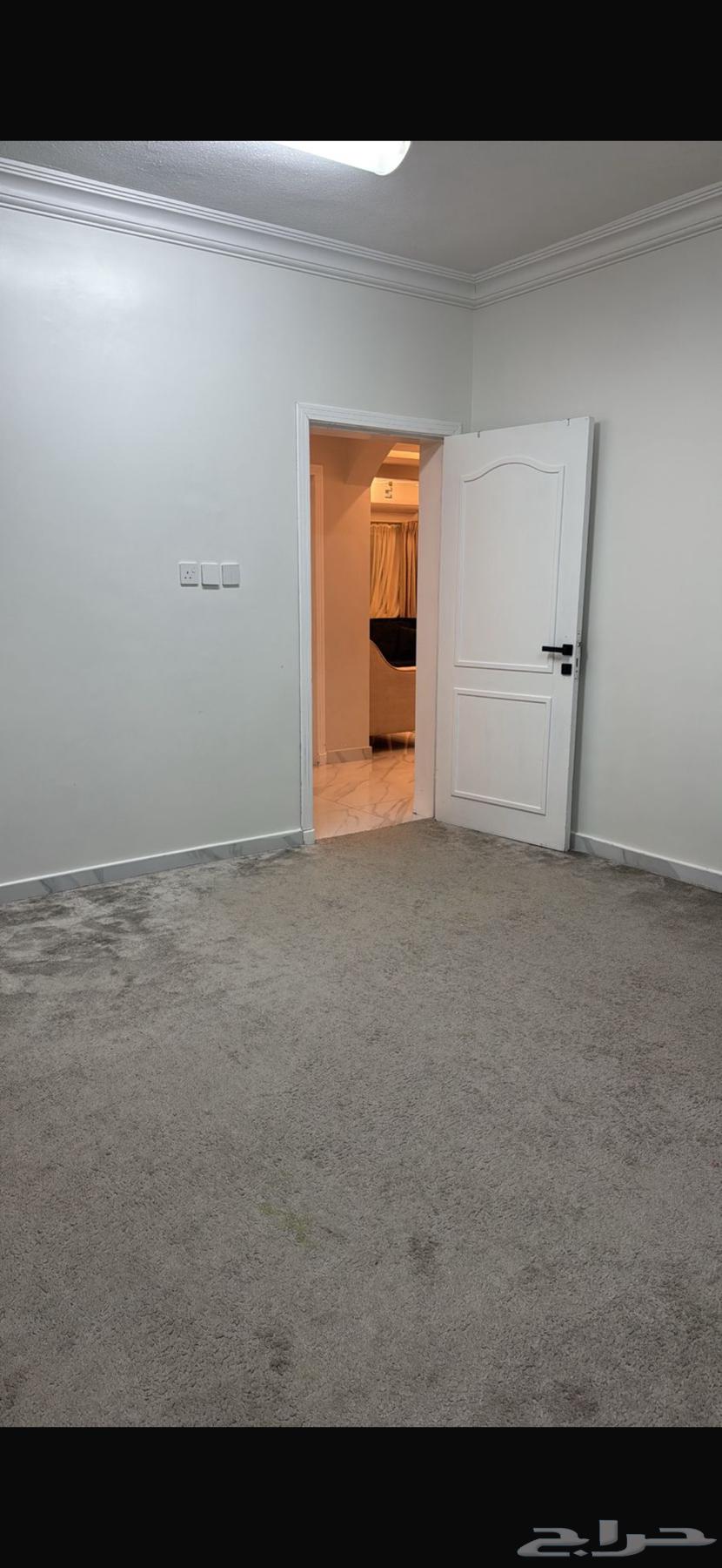 شقة 5 غرف في ضاحية الملك فهد 4