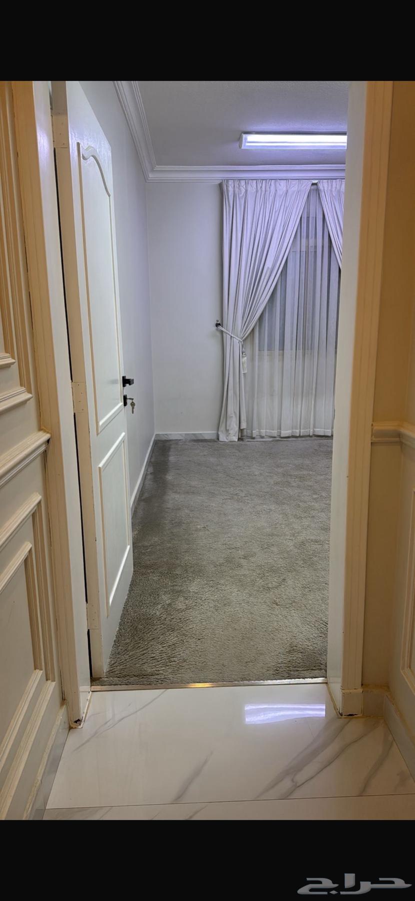 شقة 5 غرف في ضاحية الملك فهد 6