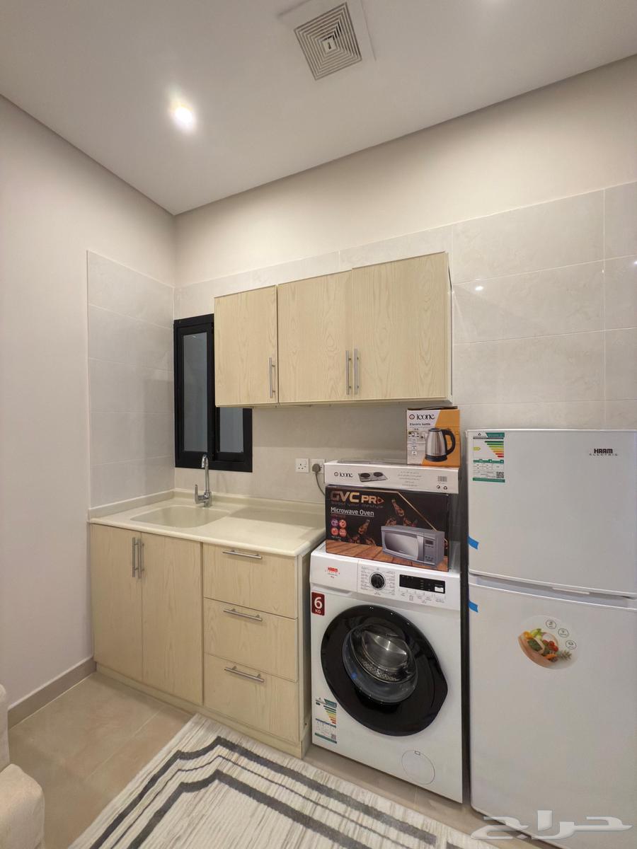 شقة 1 غرف في الثقبة 9