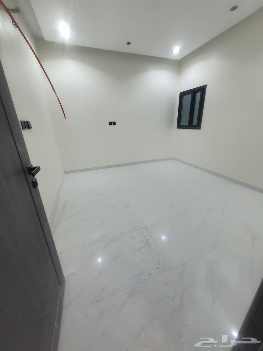 شقة 5 غرف في احد 13