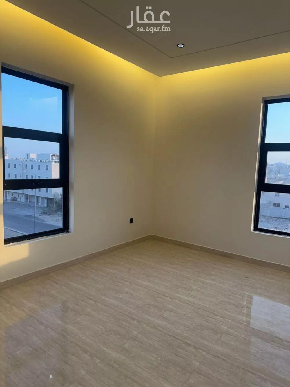 شقة 5 غرف في عكاظ 16