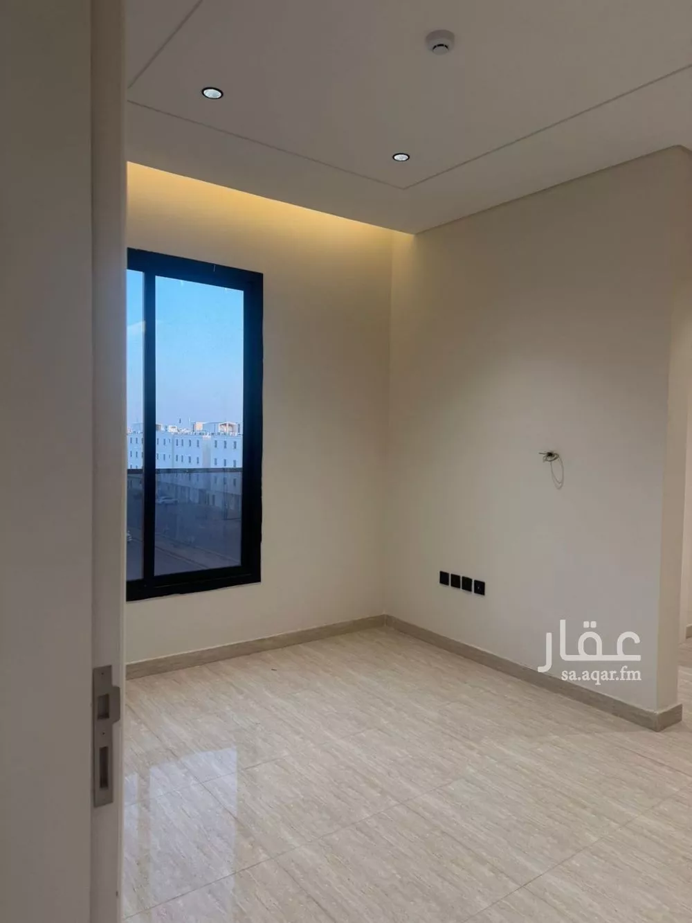 شقة 5 غرف في عكاظ 26