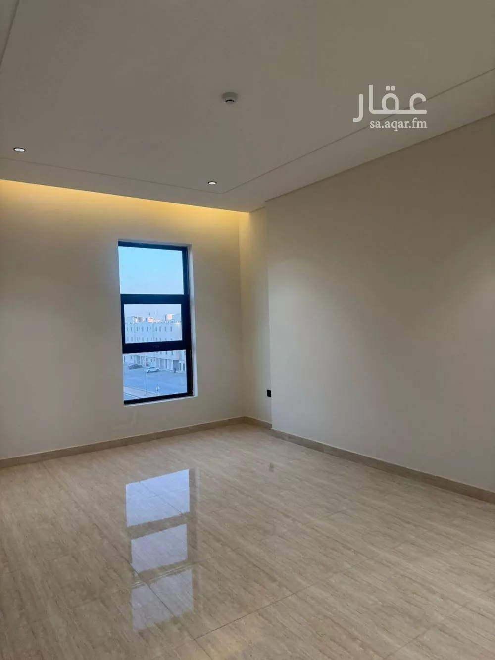 شقة 5 غرف في عكاظ 4