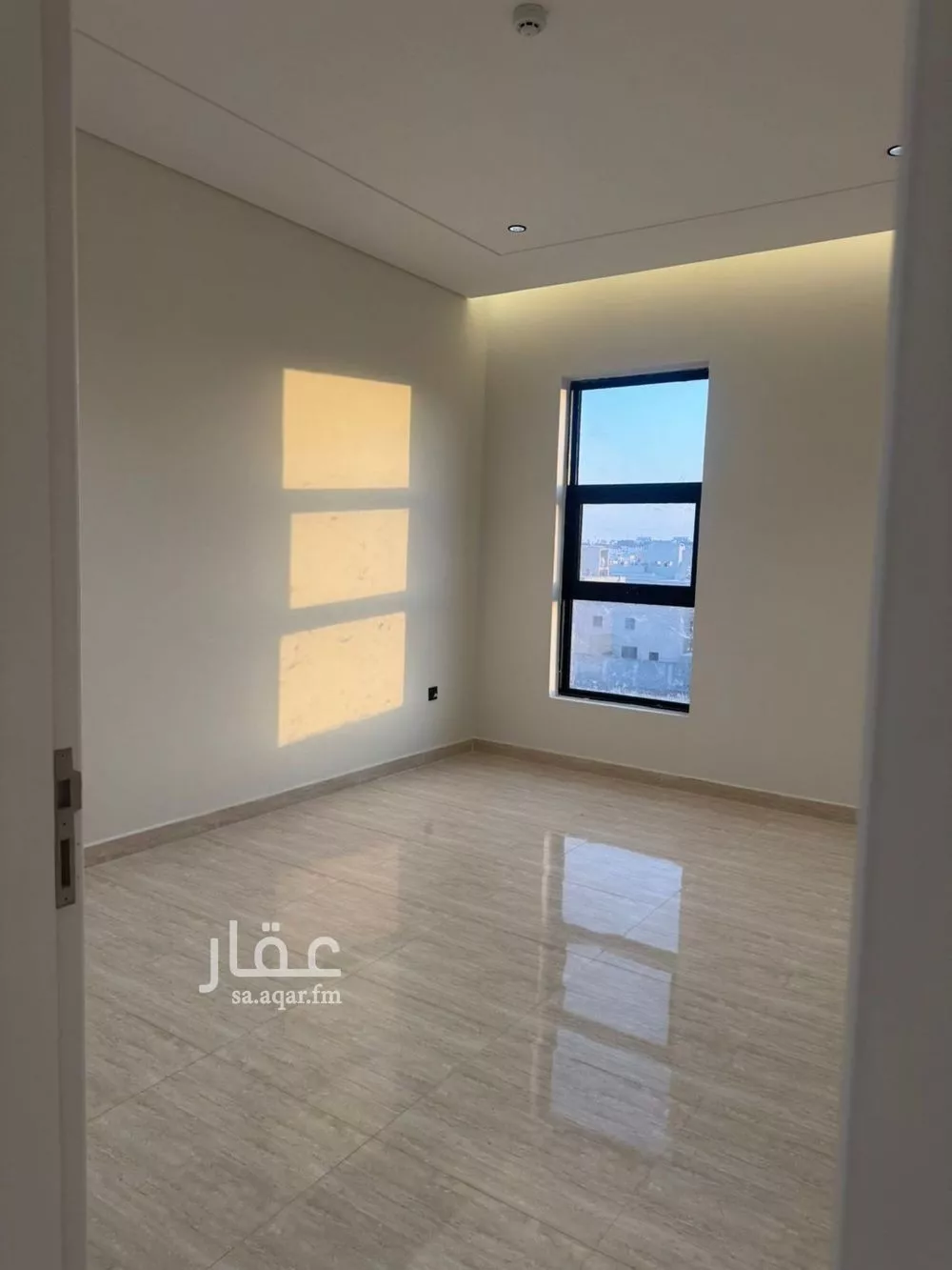 شقة 6 غرف في عكاظ 22