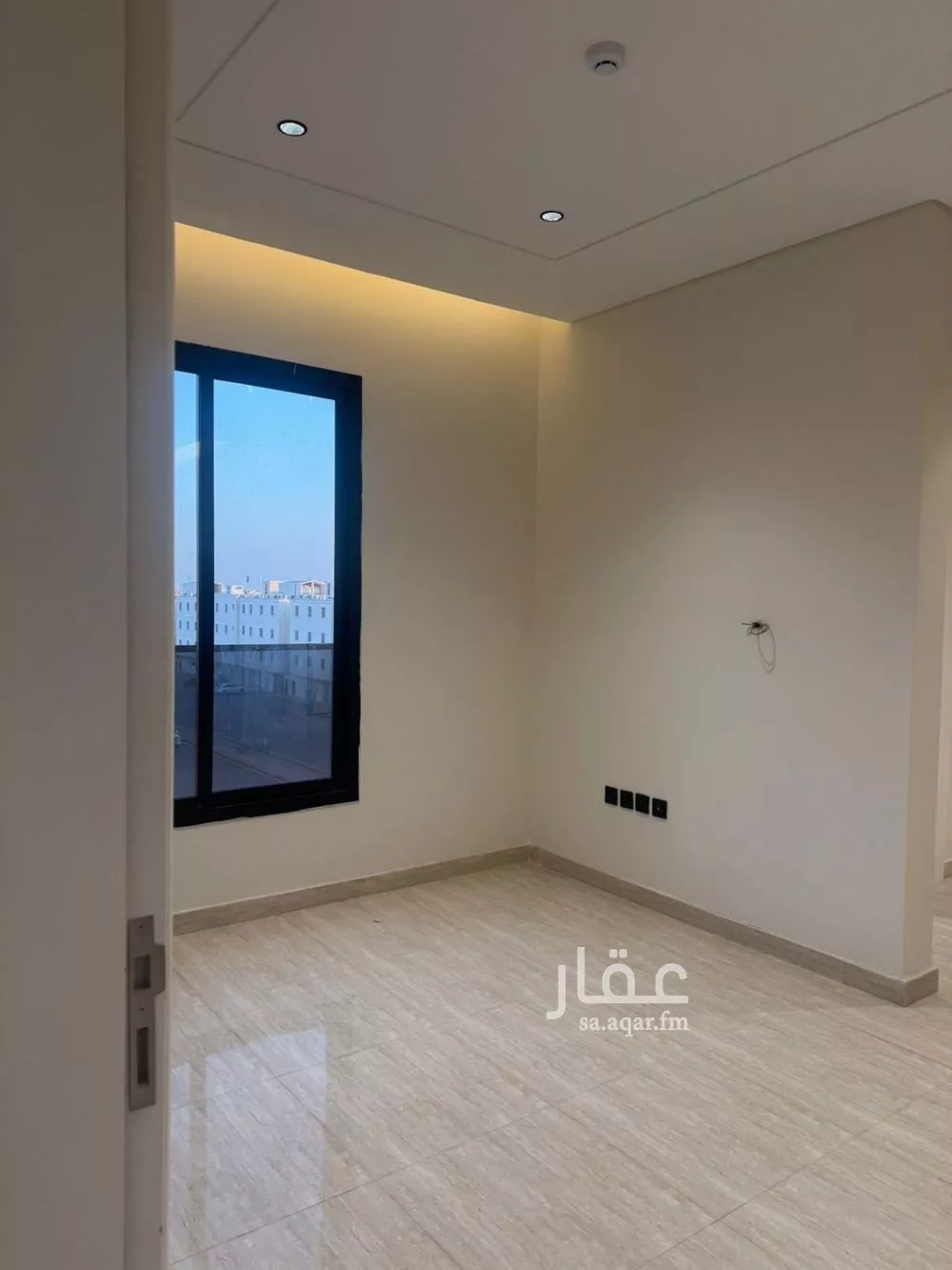 شقة 6 غرف في عكاظ 25