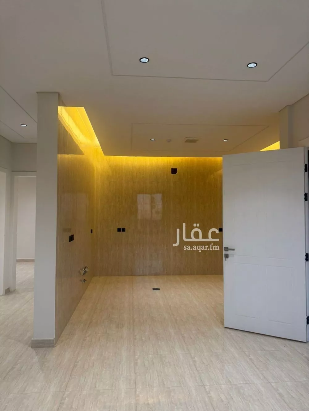 شقة 6 غرف في عكاظ 5