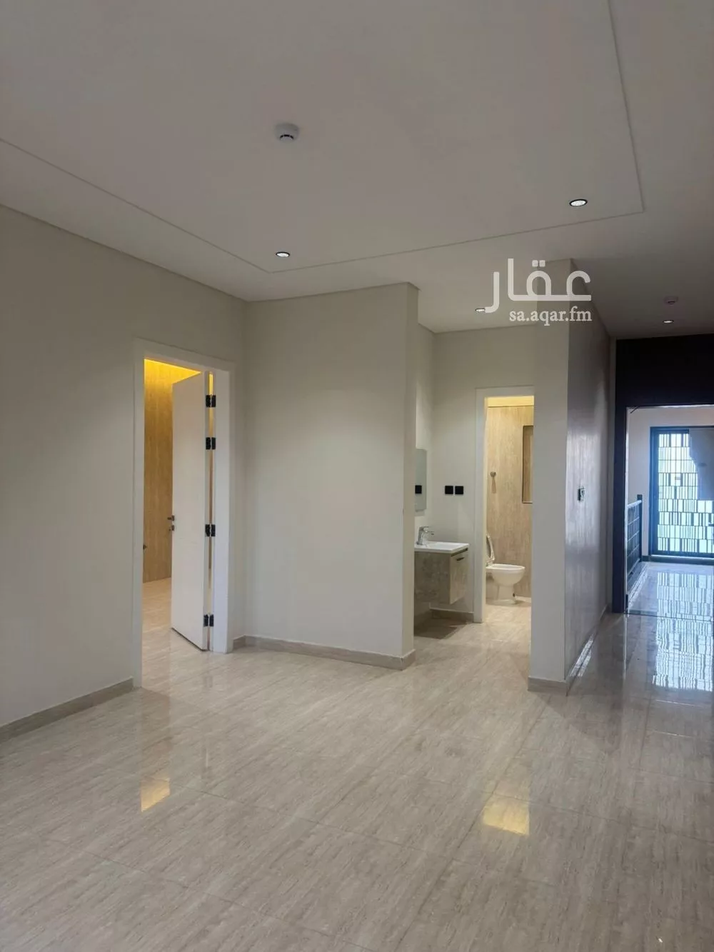 شقة 6 غرف في عكاظ 6