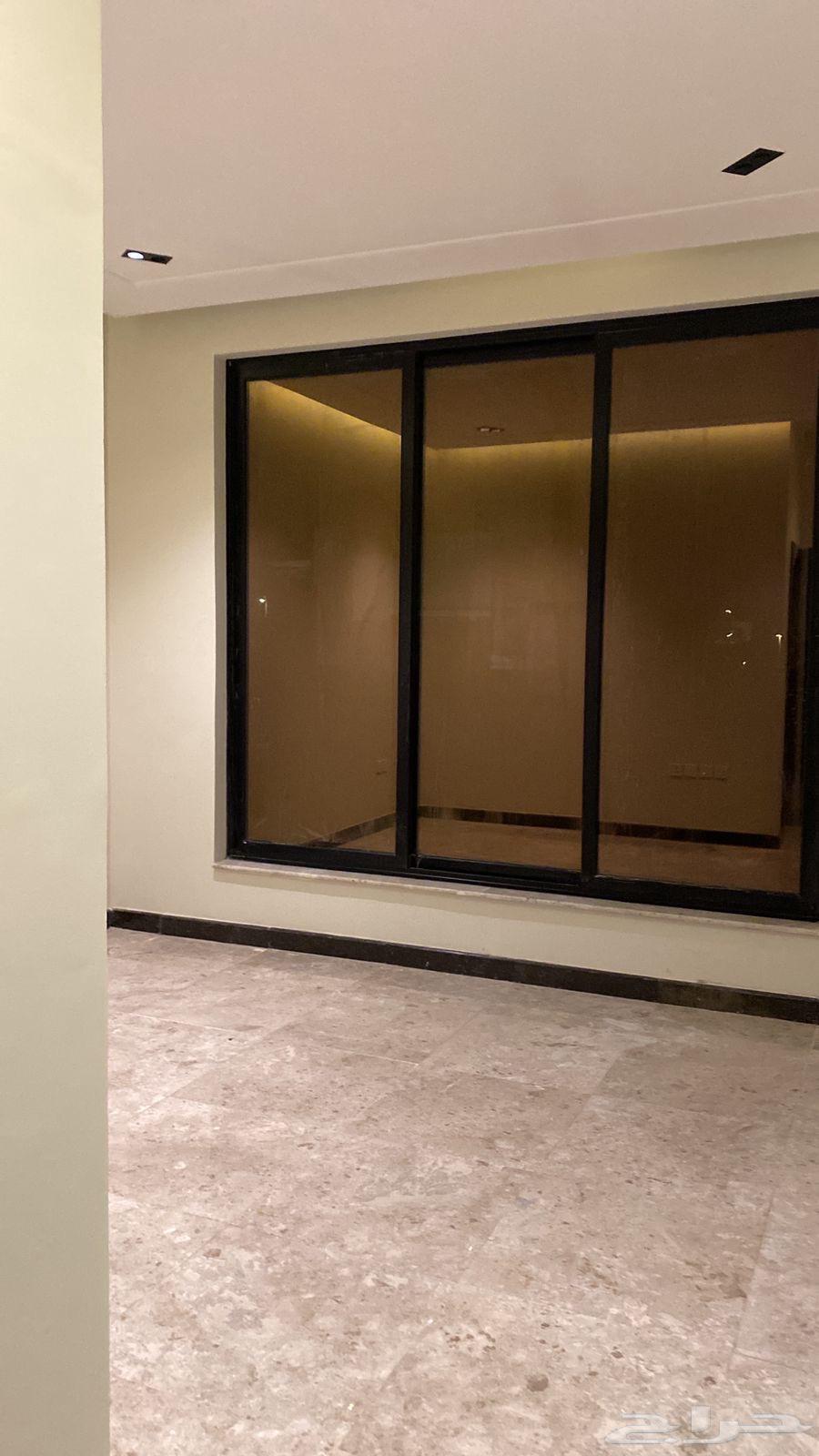 فيلا 6 غرف في الصدفة 12