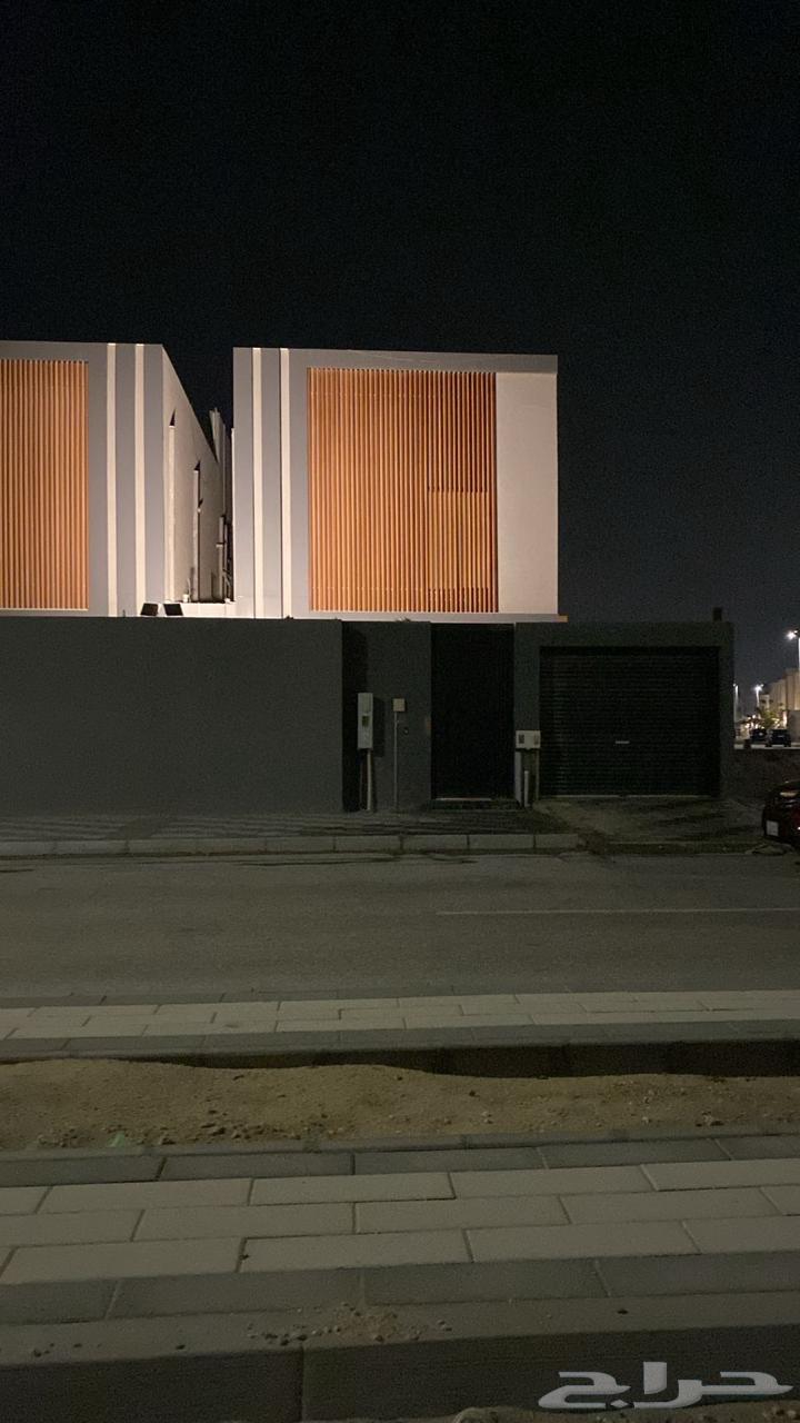 فيلا 6 غرف في الصدفة 3